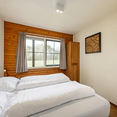 Holiday home Wooden With Dishwasher, 3 Km Putten