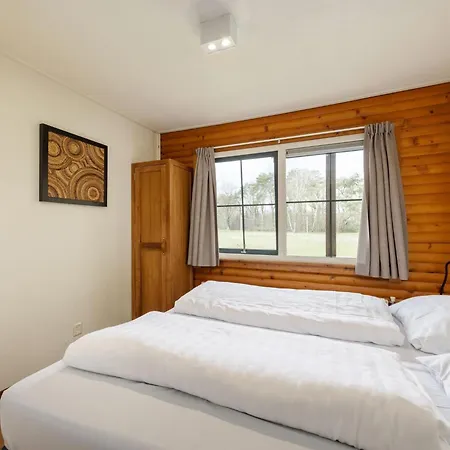 Wooden With Dishwasher, 3 Km Putten